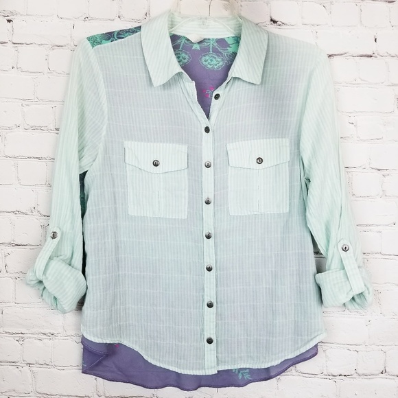 Free People Tops - 3/30 Free People| Party in the back Button Down